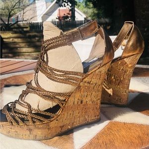 Pre Owned JLo Tela Wegde Sandals SZ 8.5